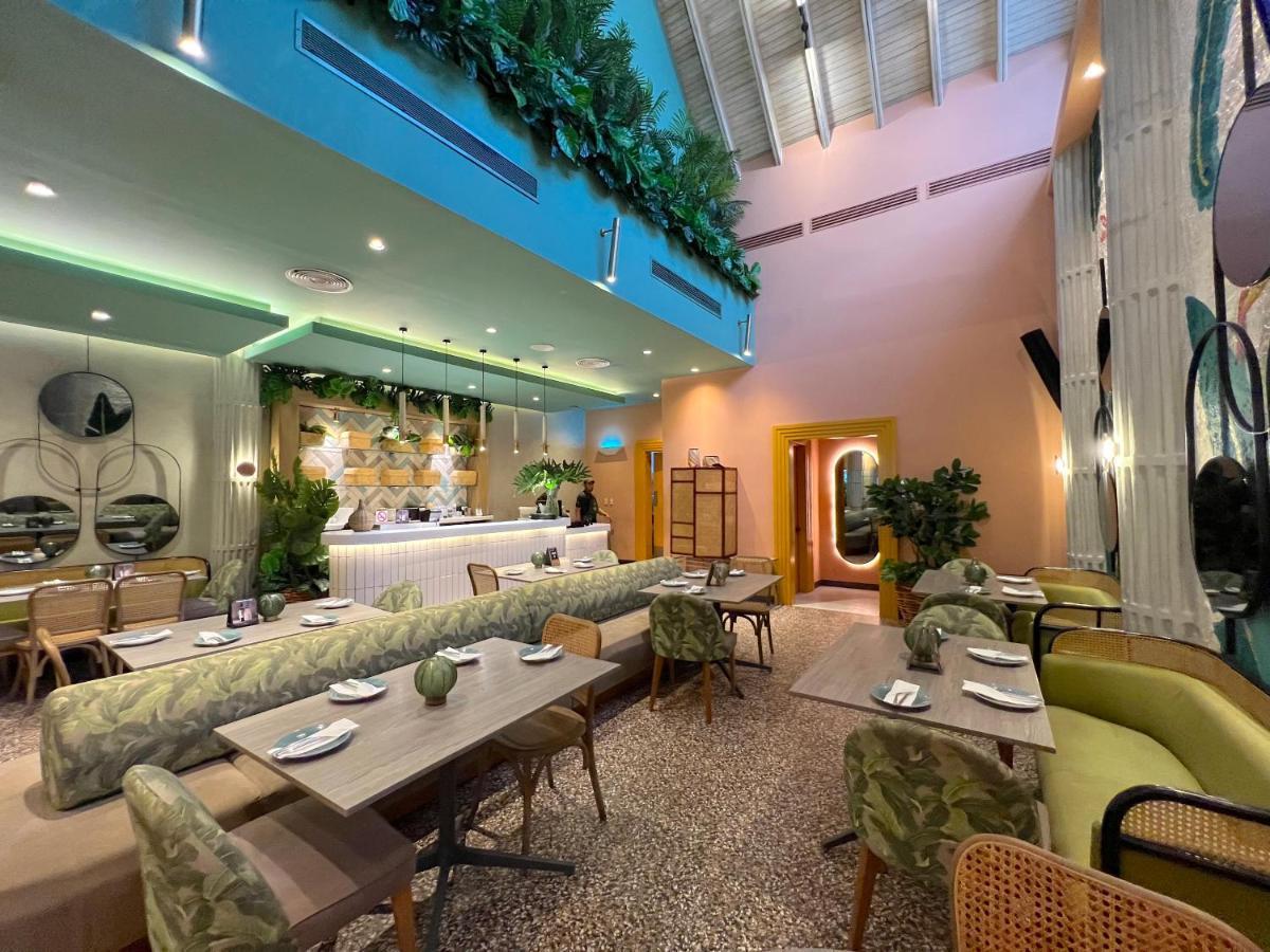 Vacation Suites With Rooftop Pool, Beach Club, Spa, Restaurants - Ducassi Collection - Playa Los Corales Пунта-Кана Экстерьер фото